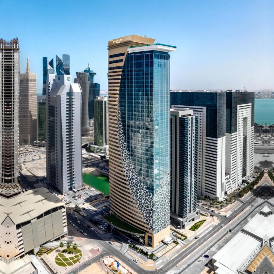 The Bentley Luxury Hotel & Suites 도하 외부 사진 The Torch Doha