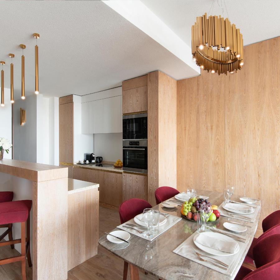 The Bentley Luxury Hotel & Suites 도하 외부 사진 The kitchen
