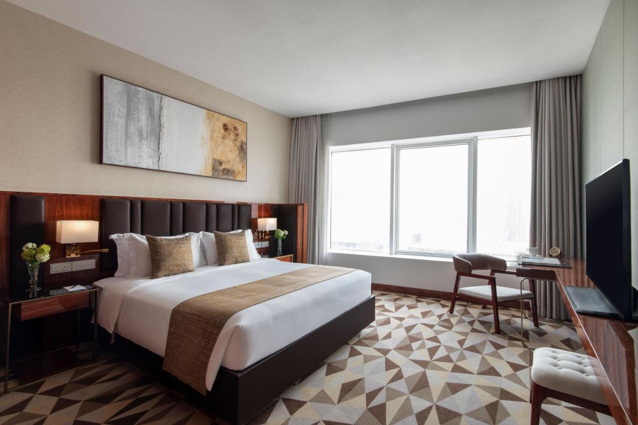 The Bentley Luxury Hotel & Suites 도하 외부 사진