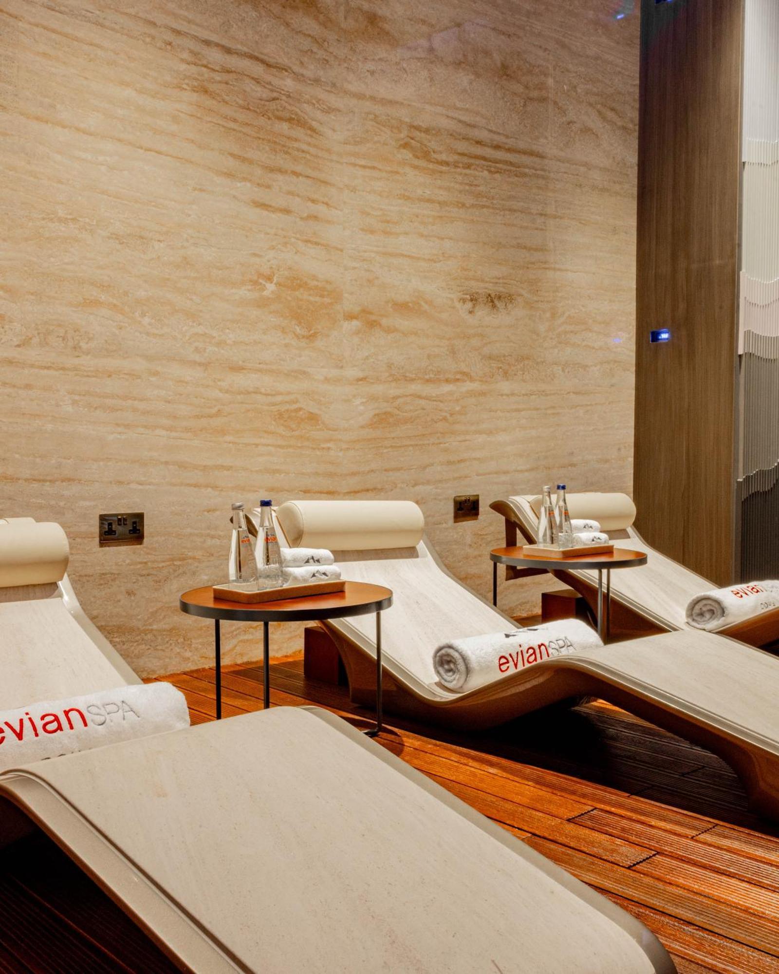 The Bentley Luxury Hotel & Suites 도하 외부 사진 The spa at the InterContinental London The O2